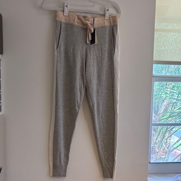 Monrow Pants - Monrow Gray Joggers with Cream Side Panels and Blush Waistband